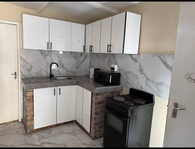 0 bed property to rent in WOODSTOCK